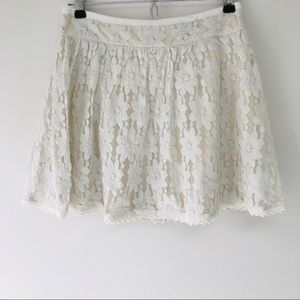 AE White Lace Skirt